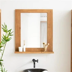 शेल्फ के साथ बाथरूम दर्पण